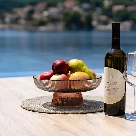 Vila Cosmic, Heated Pool And Free Breakfast *